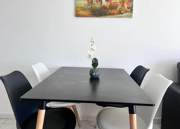 Near Makenzie 51 Appartamento *