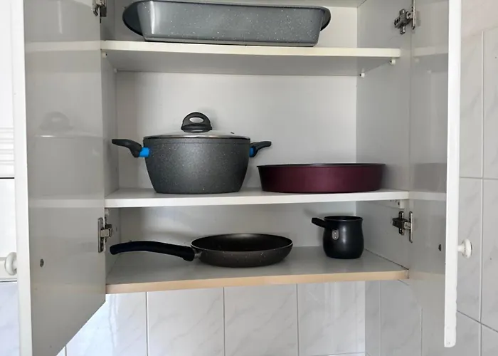 Near Makenzie 51 ラルナカ